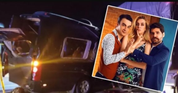 Amasya’da Tiyatro Oyuncularını Taşıyan Araç Kaza Yaptı
