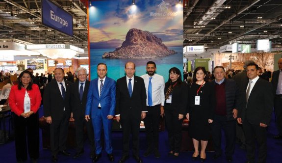Cumhurbaşkanı Tatar, Dünya Turizm Fuarı'ndaki KKTC standını ziyaret etti