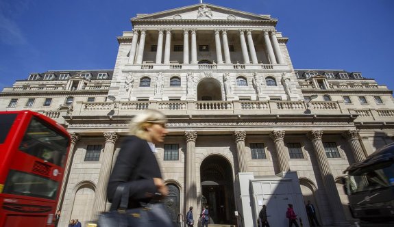 İngiltere Merkez Bankası’ndan son 33 yılın en büyük faiz artışı
