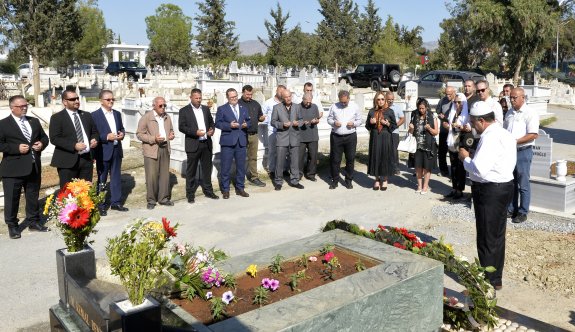 "Kemal Deniz, Kıbrıs Türk halkına mal olmuş önemli değerdi"