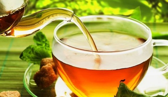 10 dakikada hazırlayabileceğiniz 10 bitki çayı önerisi