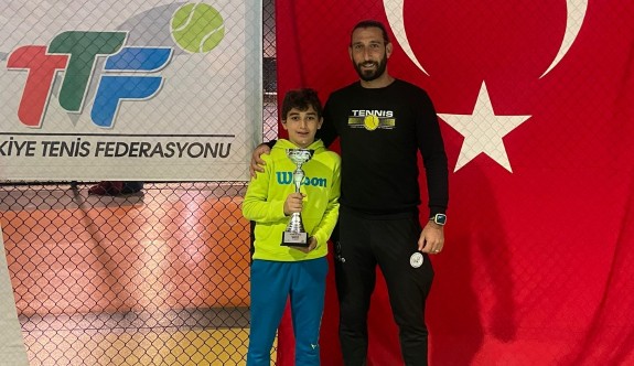 12 yaş Türkiye Şampiyonu Bekir Devran Esendağlı