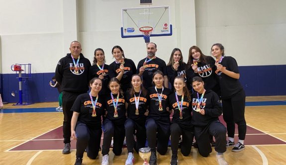 DAÜ Kadın Basketbol Takımı Gaziantep’te yenilgisiz şampiyon