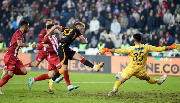Galatasaray, Sivas'tan 3 puanla çıktı