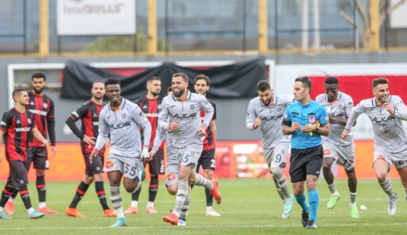 Başakşehir tur biletini penaltılarda kaptı
