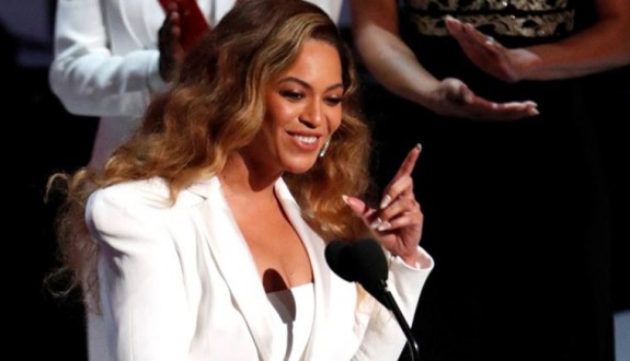 Beyonce, 1 saatte 24 milyon dolar kazandı