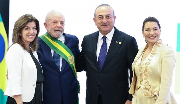 Brezilya'da Devlet Başkanlığına seçilen Luiz Inacio Lula da Silva yemin etti