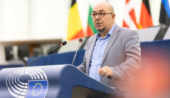 Kızılyürek’in “Kıbrıs Vatandaşlığı” sorusuna Avrupa Komisyonu'ndan yanıt geldi