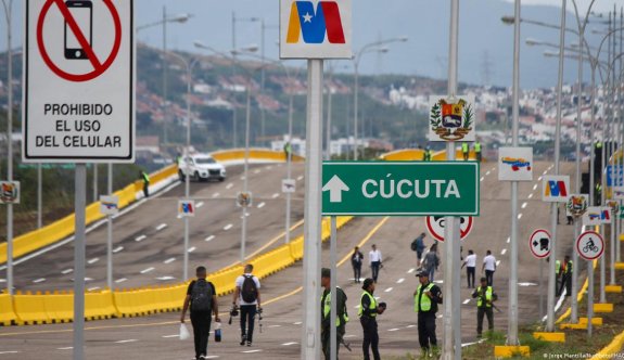 Kolombiya ile Venezuela'yı birbirine bağlayan "Tienditas Köprüsü" açıldı