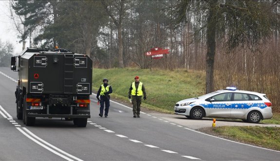 Polonya'da "patlayan" hediye nedeniyle polisler zorunlu el bombası eğitimi alacak
