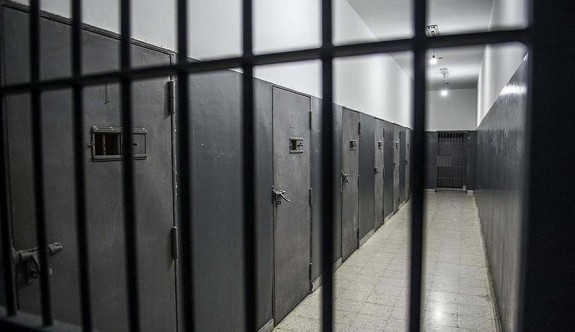 El Salvador'da Amerika kıtasının en büyük hapishanesi açıldı