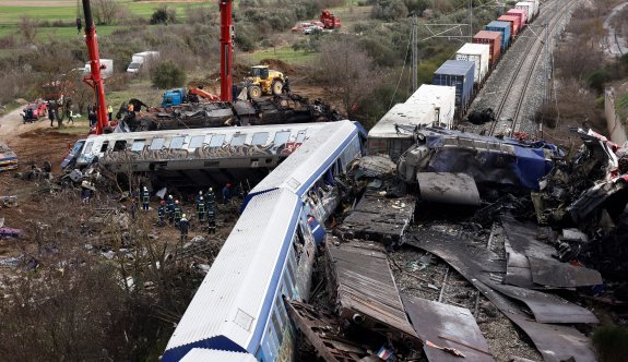 Yunanistan'da tren faciası: 36 ölü, 66 yaralı