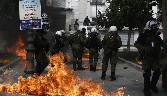 Yunanistan’da öfke dinmiyor