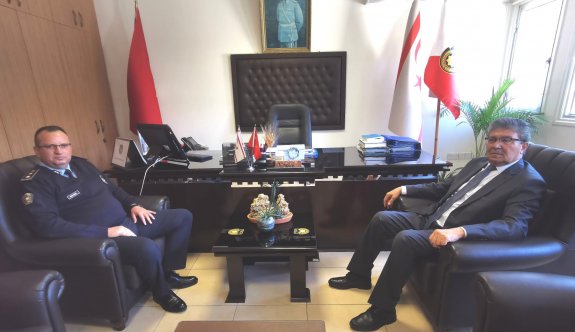Başbakan Üstel, Girne Polis Müdürlüğü’nü ziyaret etti