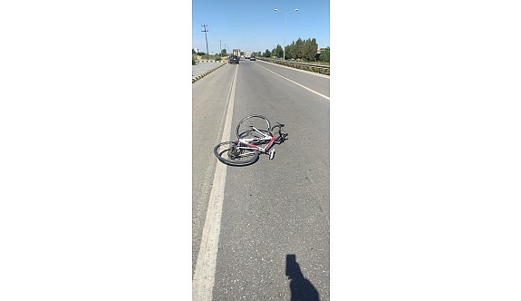 Dikkatsiz sürücünün çarptığı bisikletli kadın yaralandı