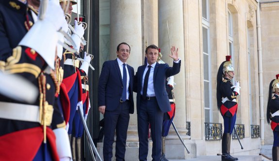 Fransa’dan Güney Kıbrıs’a diplomatik ve askeri destek sözü