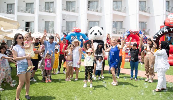 Mimoza Beach Hotel’de eğlence dolu çocuk şenliği yapıldı
