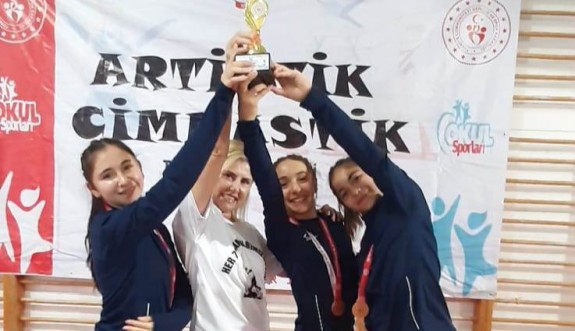 Ruso kızları, Türkiye üçüncülüğünü kıl payı kaçırdı