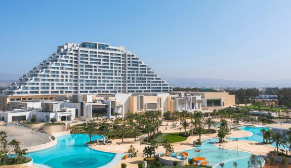 Avrupa'nın en büyük hotel casinosu Limasol'da açıldı