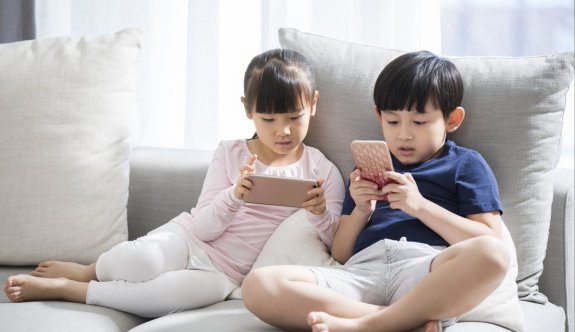 Çin’den 18 yaş altına internet sınırlaması
