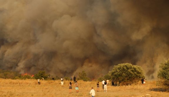 Cumhurbaşkanı Tatar’dan, yangınlar nedeniyle Çanakkale’ye ‘geçmiş olsun’ mesajı