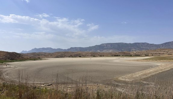 Geçitköy Barajına gelen suyun fazlalığı,  denize değil göletlere akıtılabilirdi