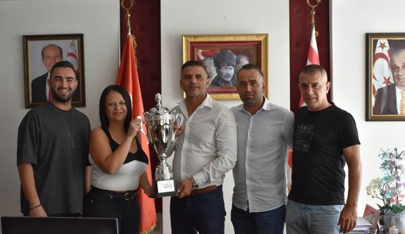 Kozanköy, şampiyonluk kupasını Ataser’e getirdi
