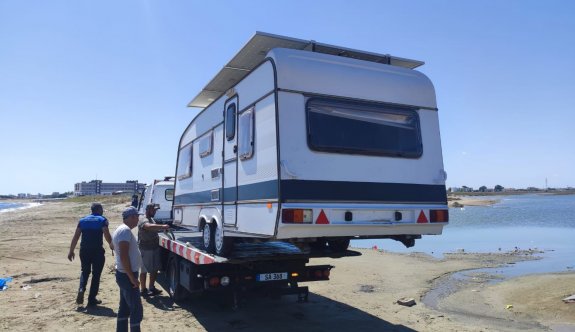 Silver Beach Plajı’ndaki karavanlar kaldırıldı