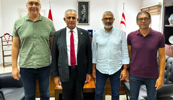 Çavuşoğlu, KKTC Basketbol Federasyonu’nu kabul etti
