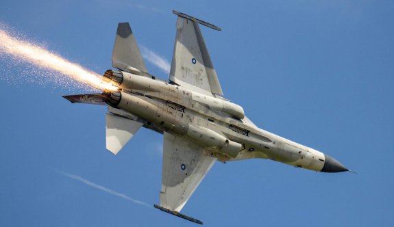 İsrail, Suriye’yi bombalıyor