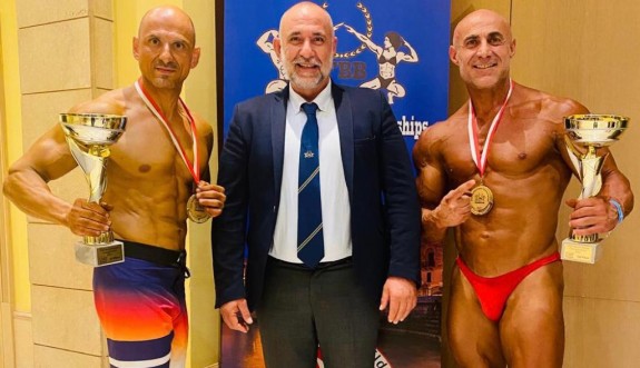 Hüseyin Çokbilen ve Hasan Artam IFBB Akdeniz Şampiyonu