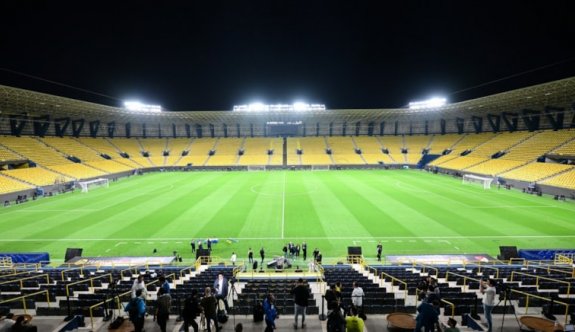 Galatasaray-Fenerbahçe maçı öncesi Suudi Arabistan'da Atatürk krizi