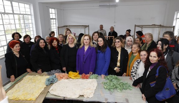 Geleneksel ipek üretimi, Sibel Tatar öncülüğünde hayata geçen “Kozada” projesiyle yeniden canlandı… Sırada “Keçada” markasıyla keçeden ürünler var