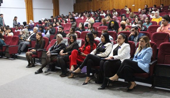 DAÜ'de 8 Mart Dünya Kadınlar Günü nedeniyle konferans düzenlendi