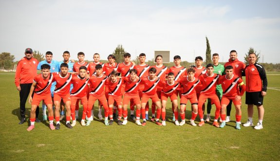 U16 Milli Takımı Antalya'da ilk maçında takdir topladı