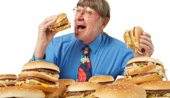 Yediği hamburger sayısı 34 bini geçti