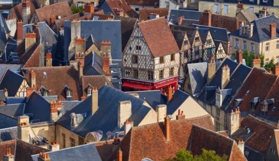 Fransa'da 1 euroya satılık ev