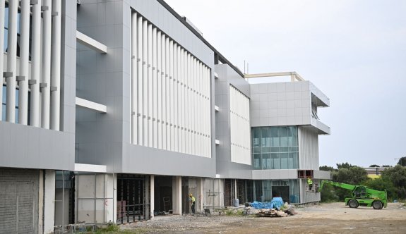 Yeni Girne Hastanesi'nin yılsonuna kadar hizmete girmesi hedefleniyor