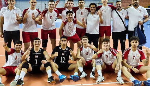 Yıldız Erkek Voleybol Takımımız Türkiye Finallerine yükseldi