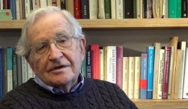 Dünya'nın en çok alıntı yapılan yaşayan insanı Noam Chomsky
