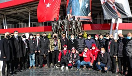 Futbol Şehitleri Anıtının açılışı yapıldı