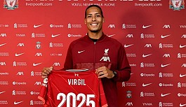 Virgil van Dijk 2025'e kadar Liverpool'da