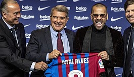 Dani Alves'ten Barcelona'ya ağır eleştiri