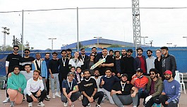 Pakistanlı öğrenciler DAÜ’de kriket turnuvasında buluştu