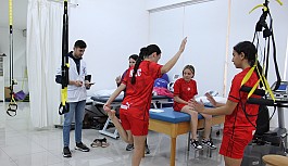 KKTC Kadın Futbol Milli Takım sporcuları DAÜ’ye emanet